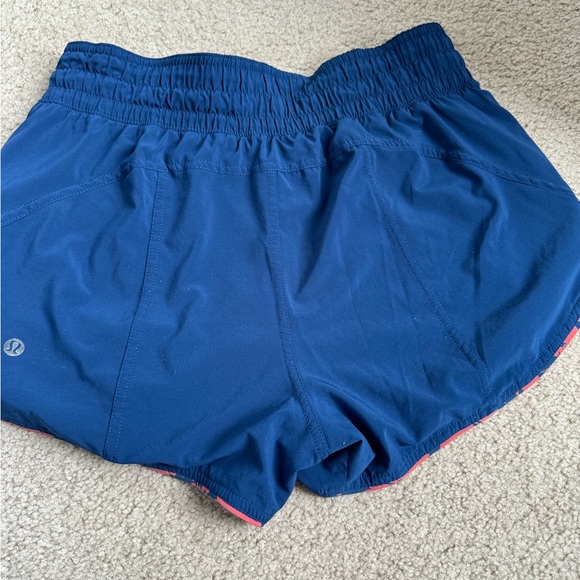 Lululemon Choose A Side Short 3" - Picture 3 of 3